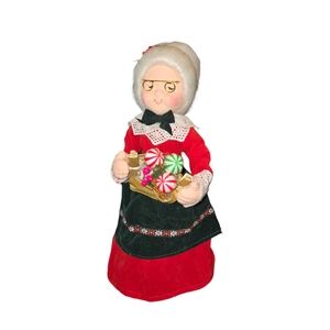 Vintage Made In Taiwan Christmas Papier Mache Mrs.‎ Claus With Candy 11"X5"X5"